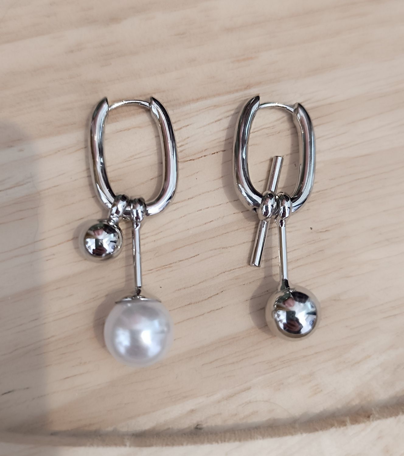 Trendy Edelstahl Creolen mit Perlen