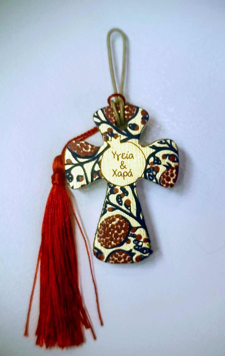 Porzellan-Kreuz mit Goldblatt und Druck von Granatäpfeln & Wünschen Neues Produkt