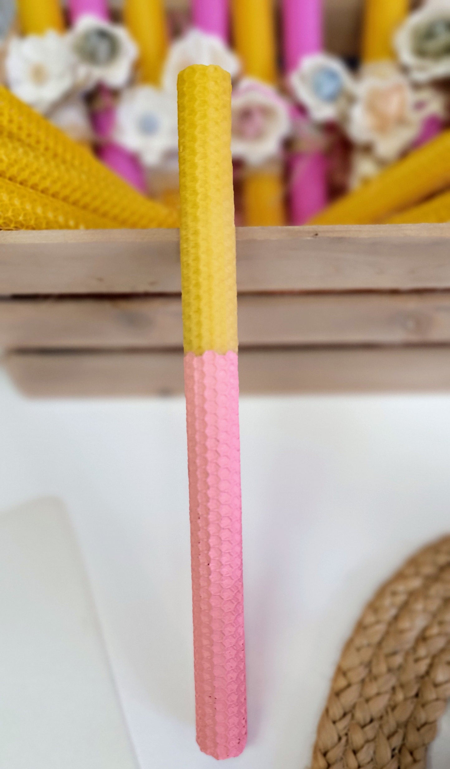 Osterkerze Lachs Rosa aus Reinem Bienenwachs