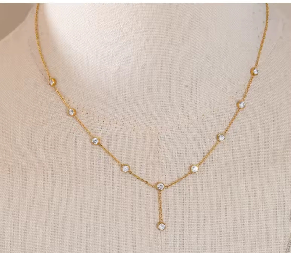 Vergoldete Edelstahlkette mit Zirkonia-Anhänger