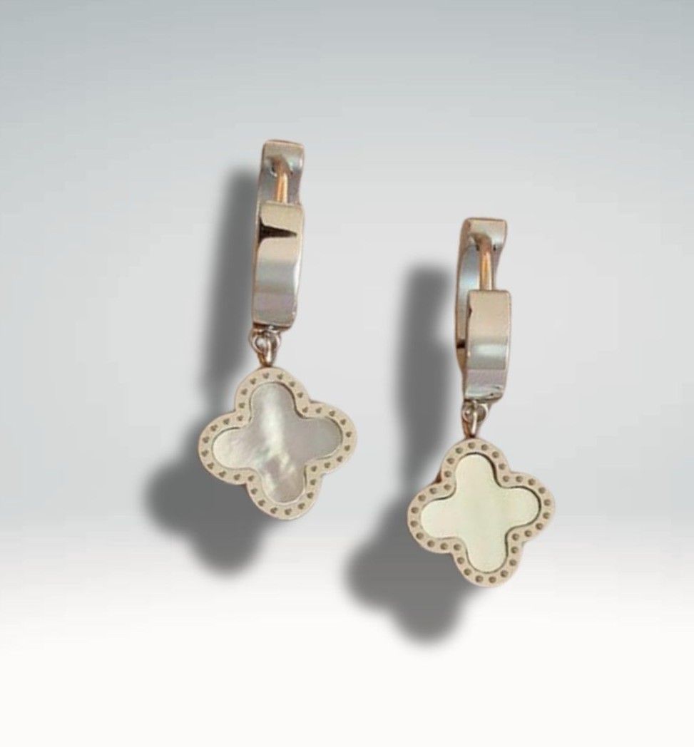 Edelstahl Creolen mit Blumen