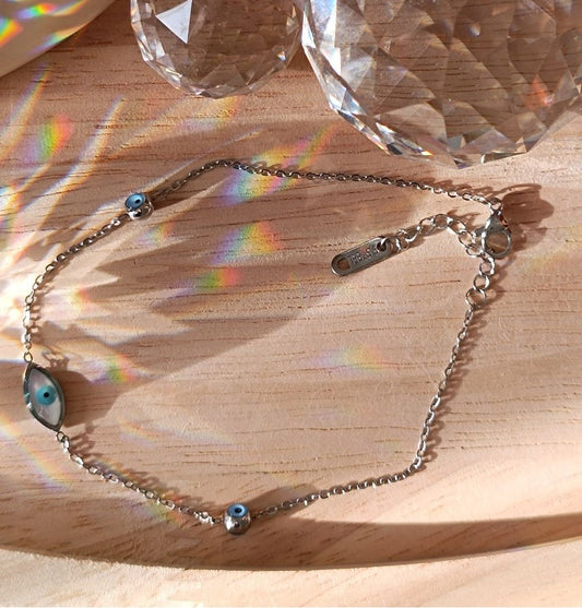 Silbernes Edelstahlarmband mit blauen Augen