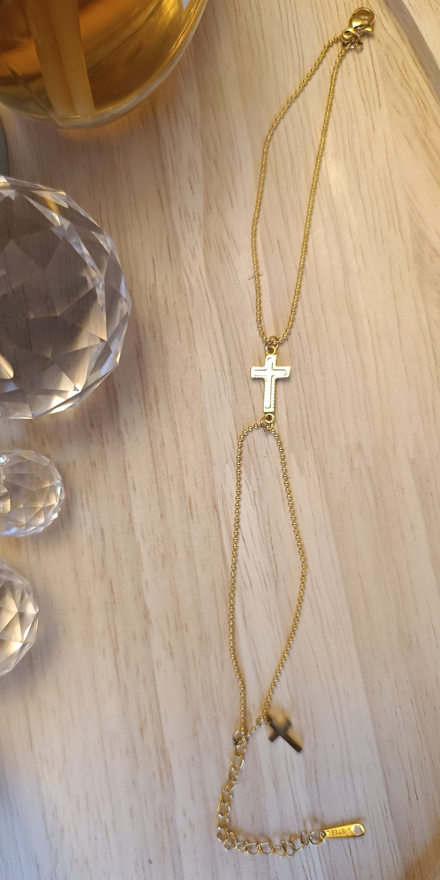 Armband aus 18-karätigem Edelstahl mit doppelter Kreuzkette