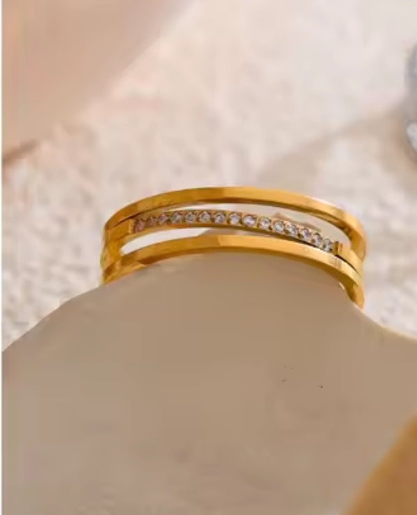 Edelstahl Ring mit kubischem Zirkonia