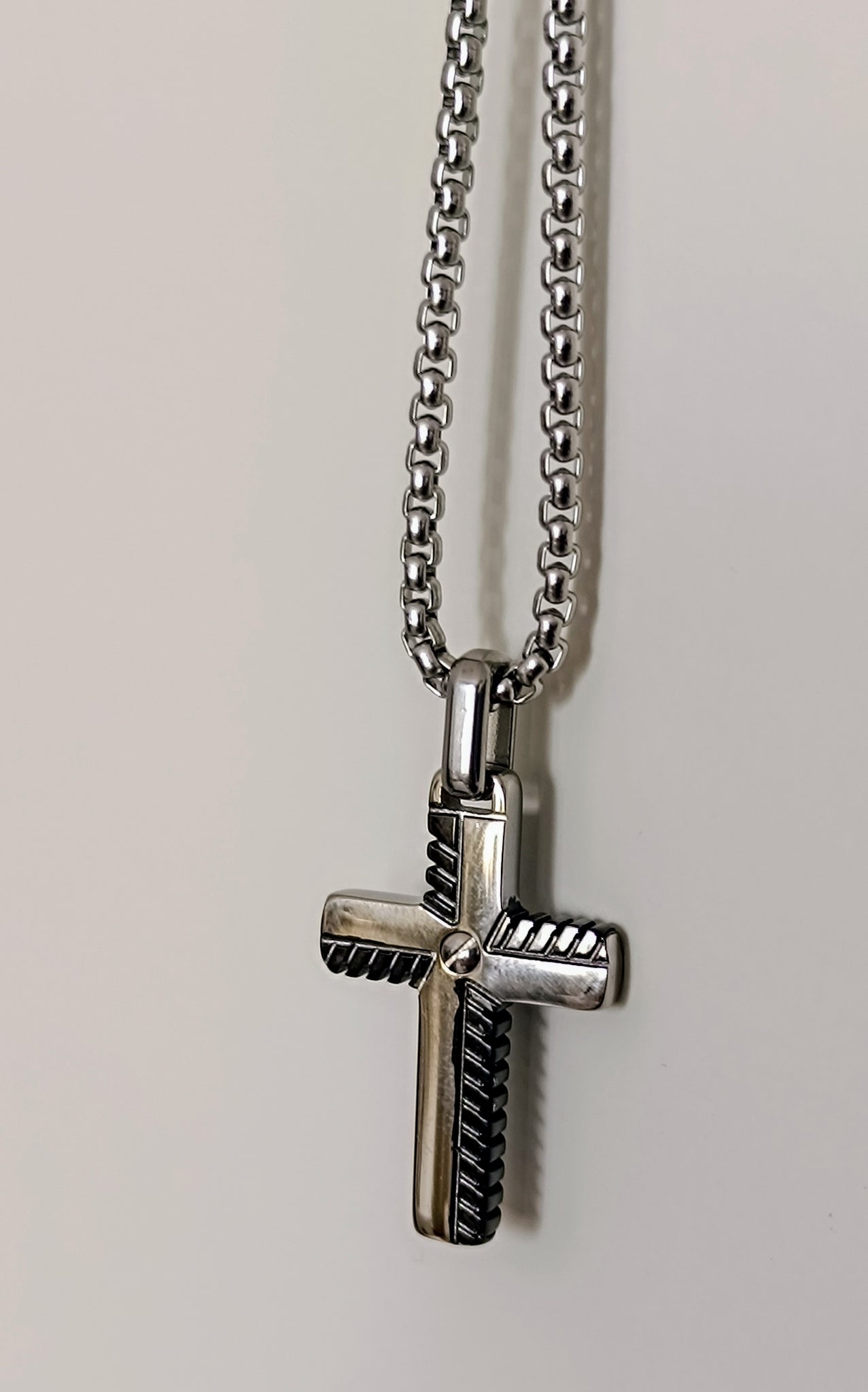 Männer Kreuz -Anhänger aus Edelstahl