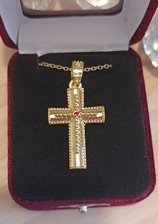 Kreuz mit Edelstein und Box